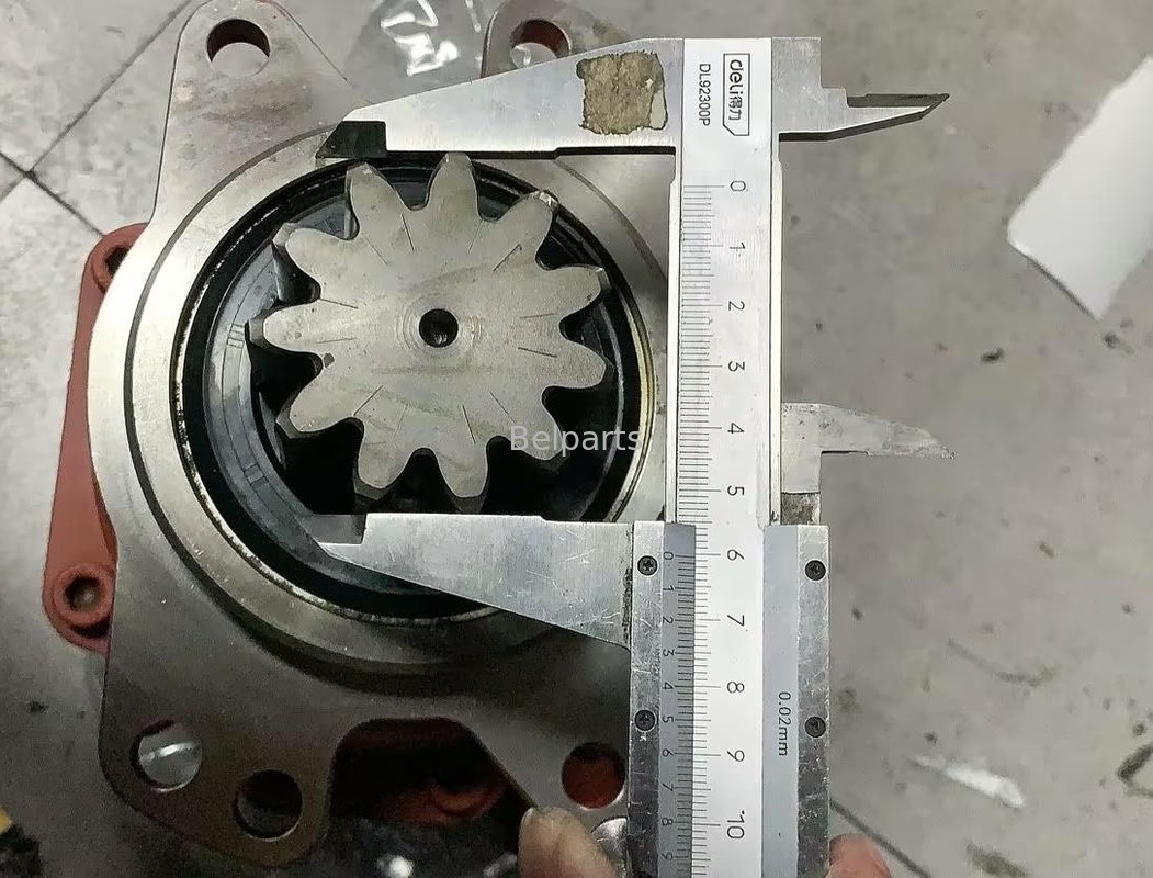 PCR-1B-05A-P-9297B Nachi Silnik obrotu dla XCMG XE15 JCB 19C-1 CASE CX17 KOBELCO SK17SR Część koparki Hydrauliczne urządzenie silnika obrotowego