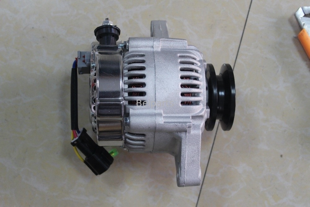 Części zamienne do koparek Silnik 119626-77210 Alternator 4TNV94 Generator R60-7 R55-7