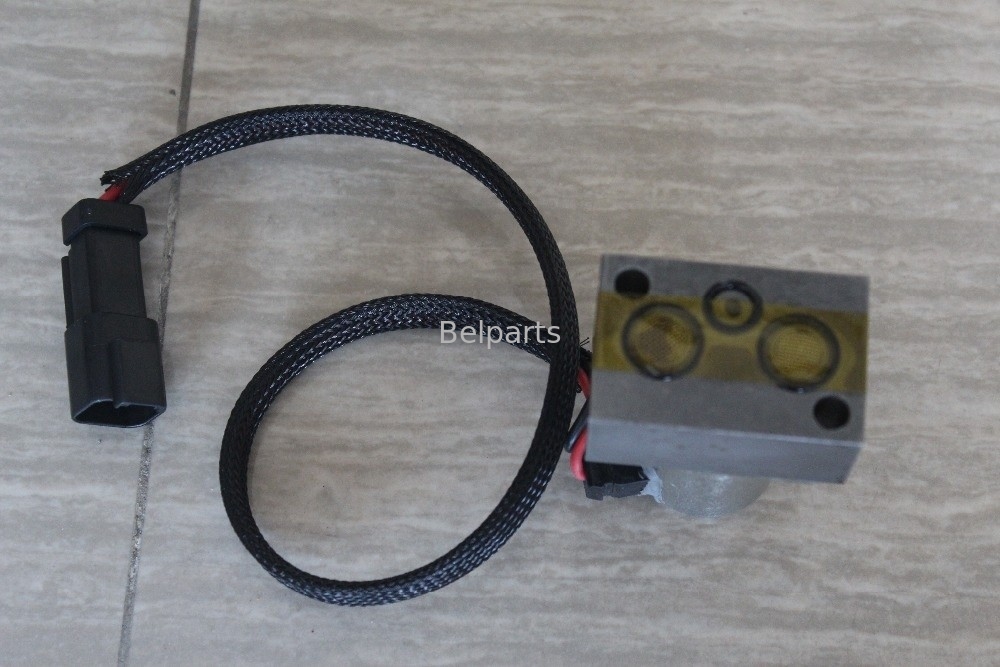 Części zamienne do koparek 702-21-57400 PC200-7 PC350LC-8 PC88MR-8 PC78US-8 D65EX-16 D155AX-6 Zawór elektromagnetyczny