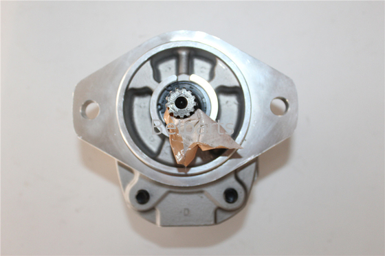 Części koparki D41E-3 705-12-32010 Hydraulic Gear Pump